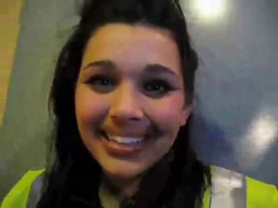 Fans de Cindy Sander - Papillon de lumière - TV Gourdas', une vidéo de semastien. Cindy, Sander, Papillon, lumière, crf