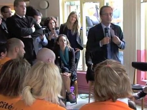 François Hollande à la rencontre des volontaires d'Unis-Cité