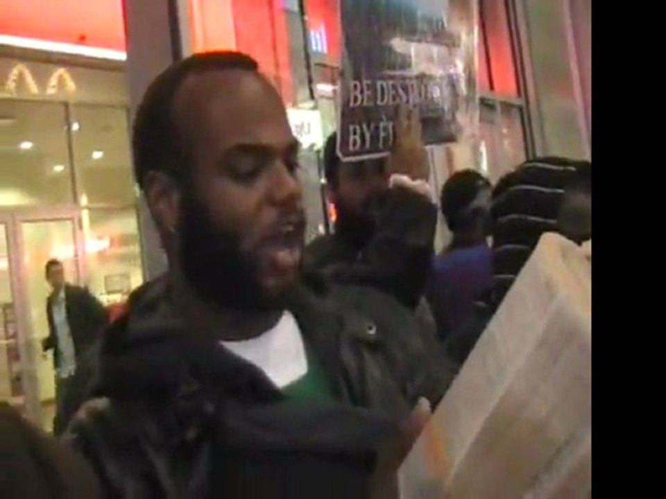 BEWARE!!! THE MARK OF THE BEAST...THE RFID MICROCHIP!!!