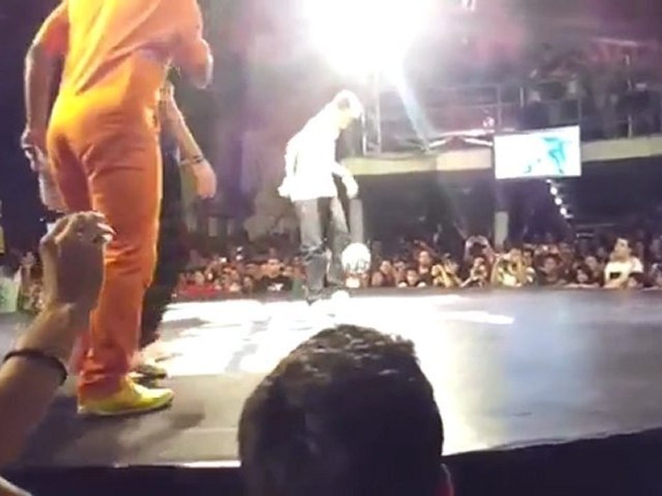 Neymar humilié par un freestyler foot