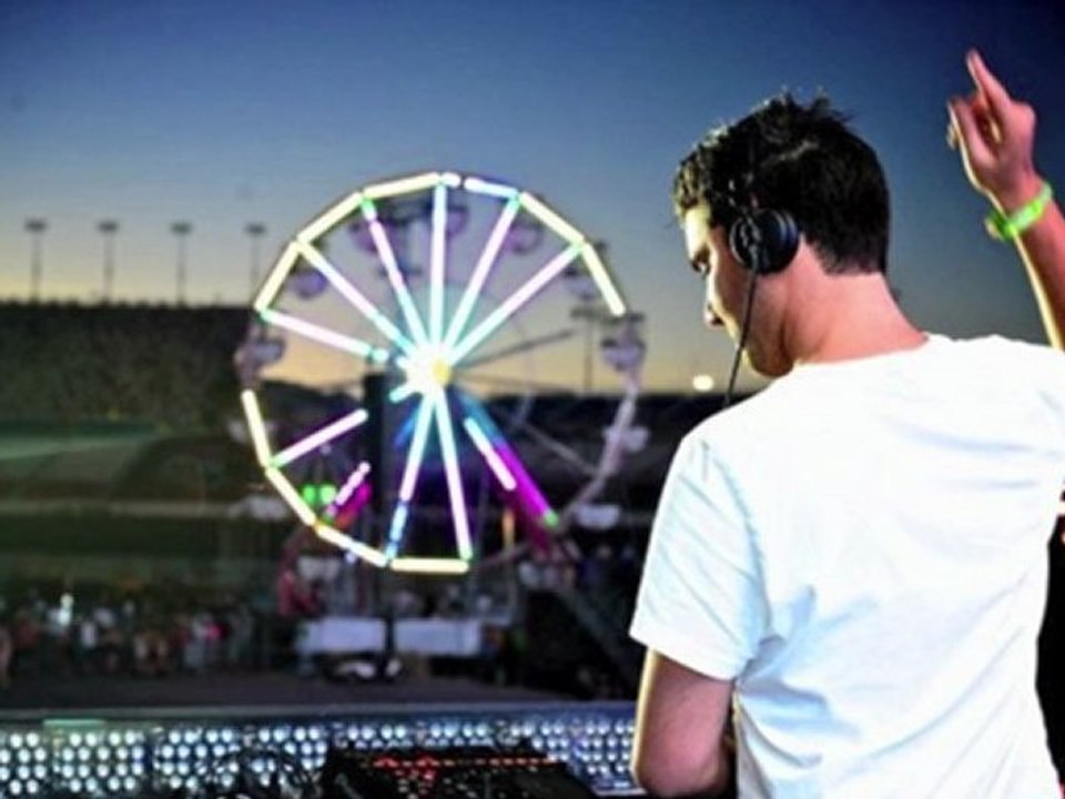 Tiesto - Maximal Crazy (R3hab & Swanky Tunes Remix)