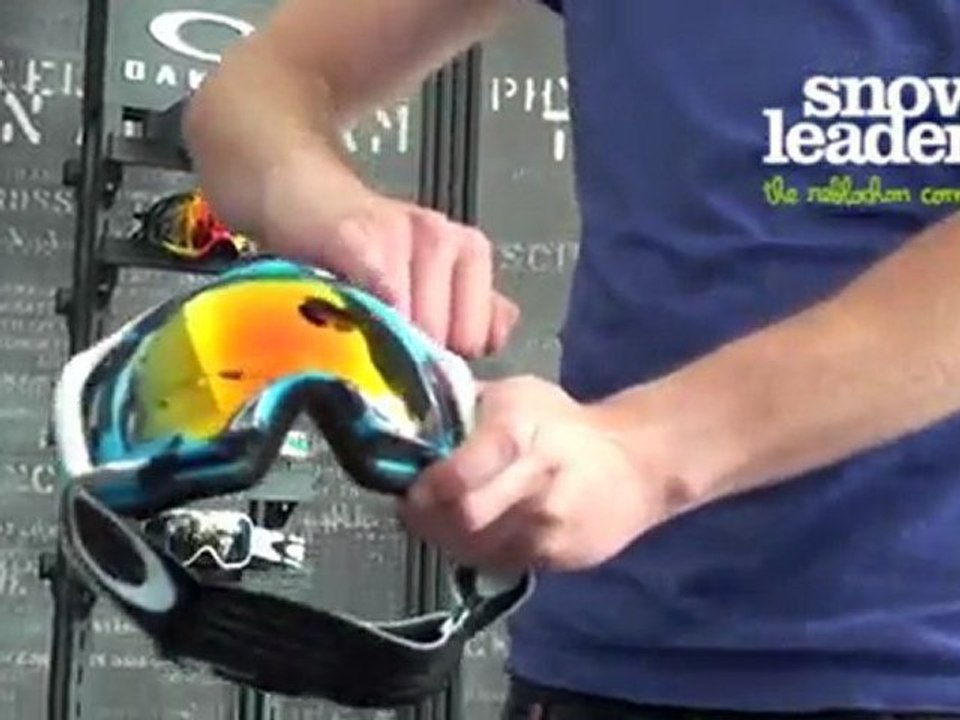 Snowleader présente le masque Oakley Crowbar