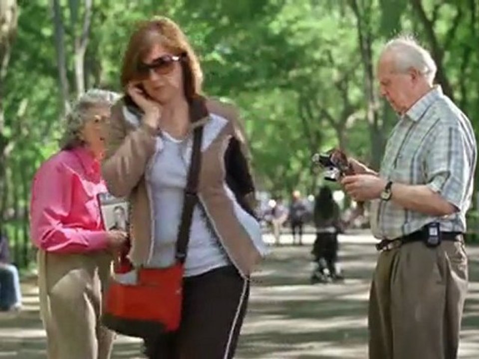 Paparazzi been following you around lately? You must be a Straight Talk customer!