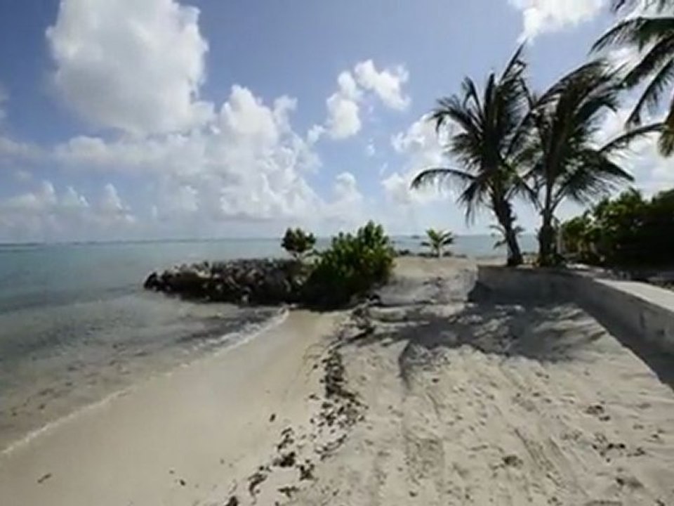 Promotion villa luxe Guadeloupe les pieds dans l'eau à Saint François, 30m du Golf international