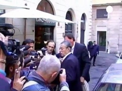 Italian MPs brawl in parliament over reforms