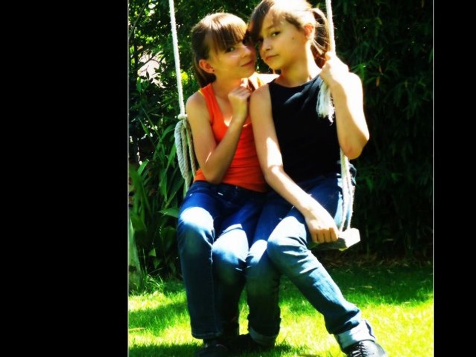 lES FillES