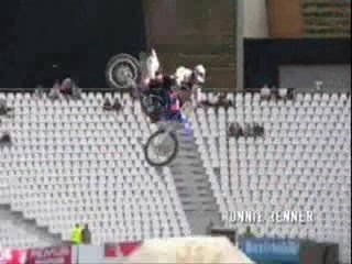 Whip de Roonie Renner