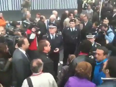 Ένταση στη μαθητική παρελαση 1