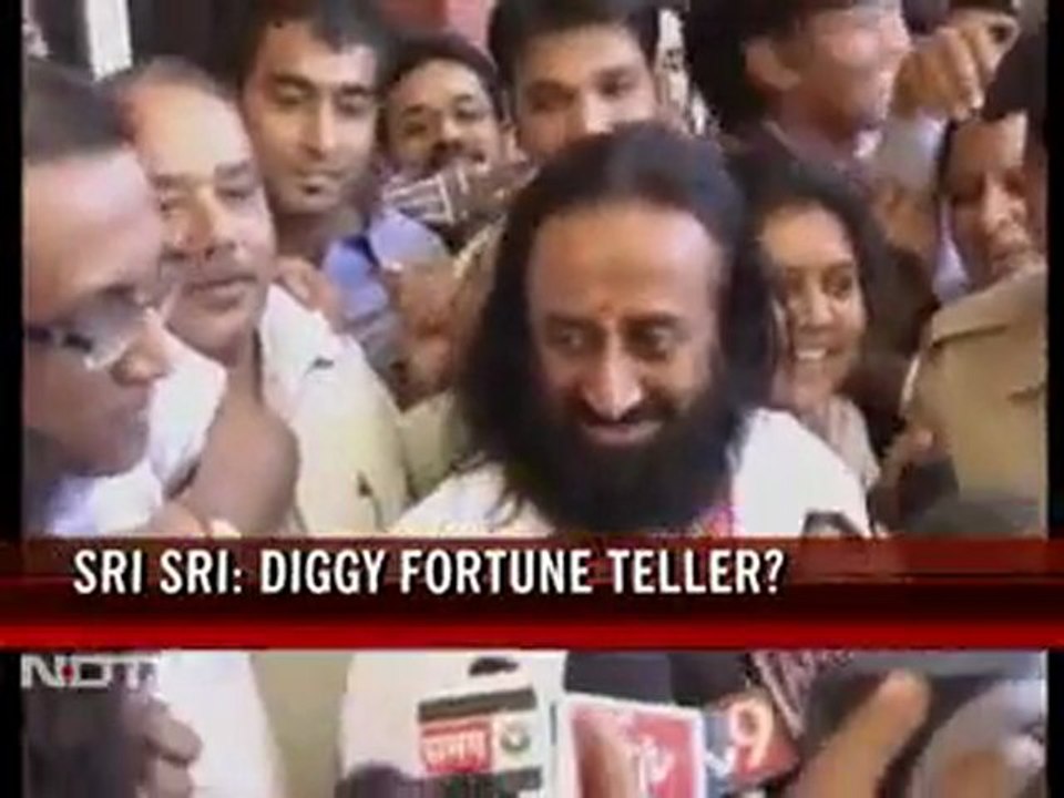 Sri Sri: All governments same for me