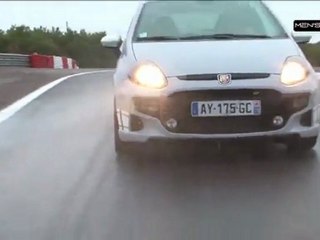 Excès de vitesse [S.3] [E.8] - L'Abarth Punto Evo Esse Esse
