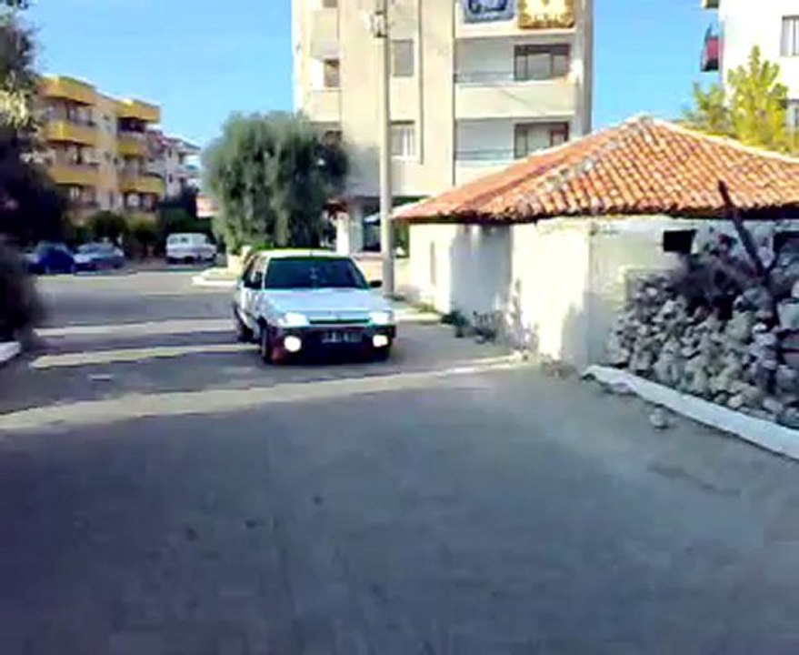 Renault 11 ferrari korna