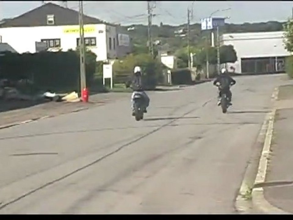 dt top alu contre top gris