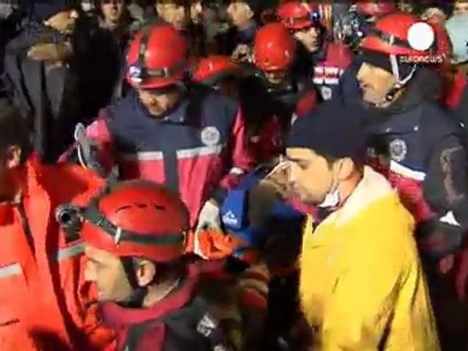 Teenager pulled alive from Turkey quake rubble