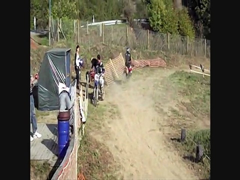 TERRAIN DE DIRT AU LANDREAU 44