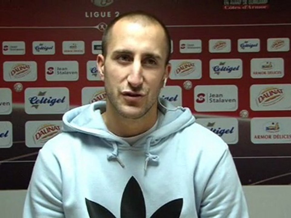 DUPLEX L. MATHIS (Extrait d'Espace Clubs du 27/10/2011)