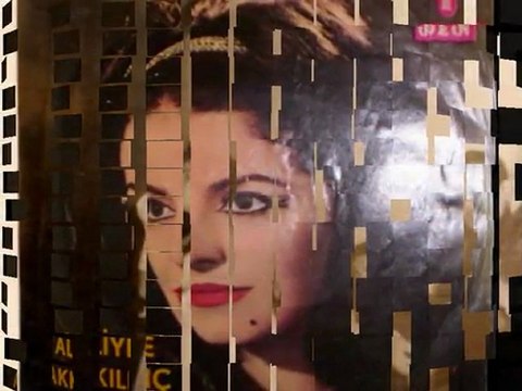 FATİH GÜRGÜN ARŞİVİ-ALİYE AKKILIÇ-ATINA BİNMİŞ ELİNDE DİZGİN