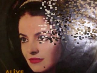 FATİH GÜRGÜN ARŞİVİ-ALİYE AKKILIÇ-BİZİM BAHÇENİN GÜLLERİ