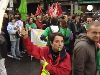 El número de parados en España roza los cinco millones