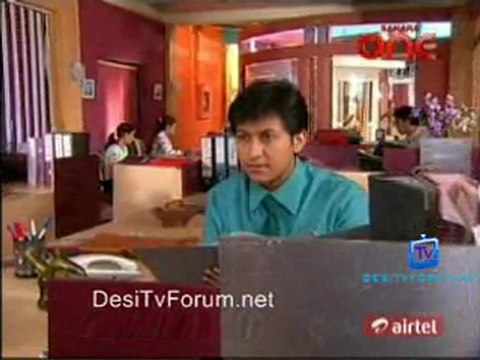 Woh Rehne Wali Mehlon Ki - 28th October 2011 Watch Online pt2