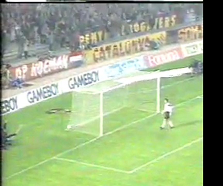 [Soccer]Romario's goal in Barca