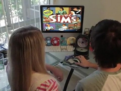 MOVES LIKE JAGGER! MAROON (SIMS PARODY)