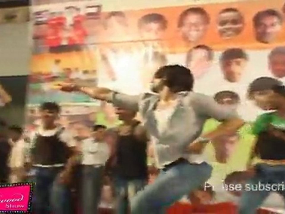 AKSHAY KUMAR   01