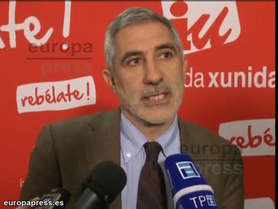 Llamazares critica los recortes en infraestructuras