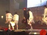 [Eng] Big Bang Concert_ Big Show 2010 - Heartbreaker (G-Dragon) [15_19]