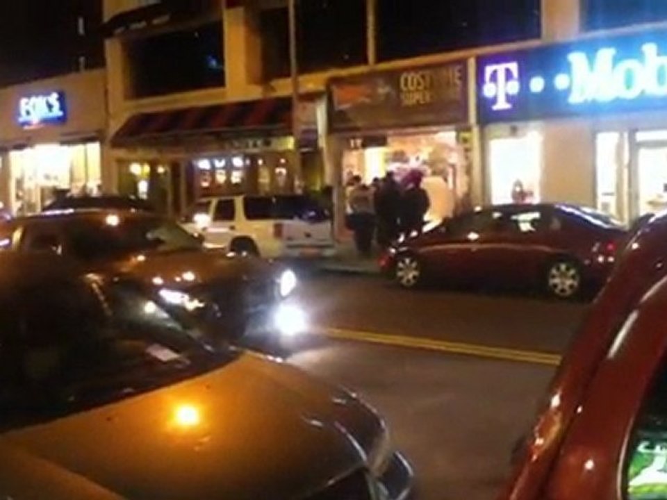 1 Minute Line For Something NOT An iPhone
