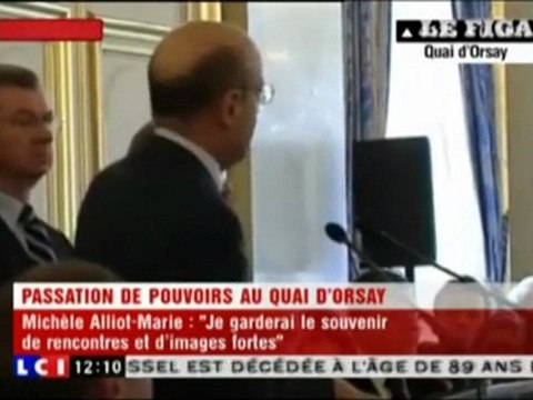 Alain Juppé succède à Michèle Alliot-Marie