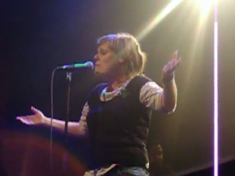 MELISSMELL  "Je me souviens, maman...." au RIO GRANDE de MONTAUBAN le 21 Octobre 2011