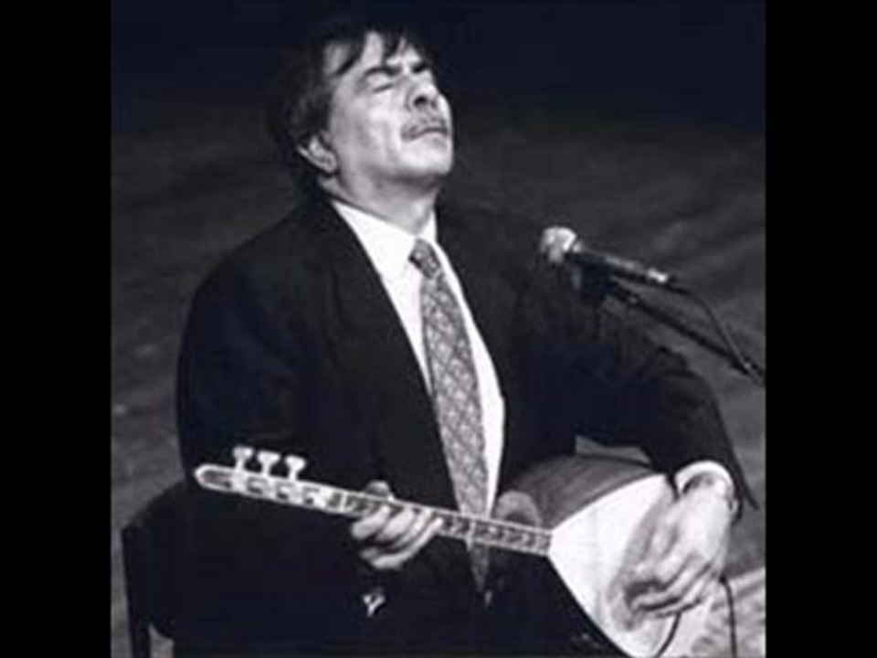 Arif SAĞ - Siyah Saçlarında Hatem Yüzlerin
