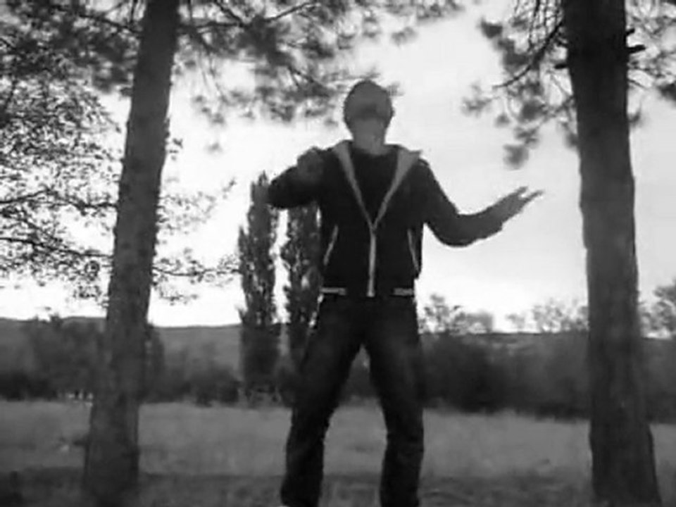 Berbat Japon - Ölmek Tek Çözüm clip