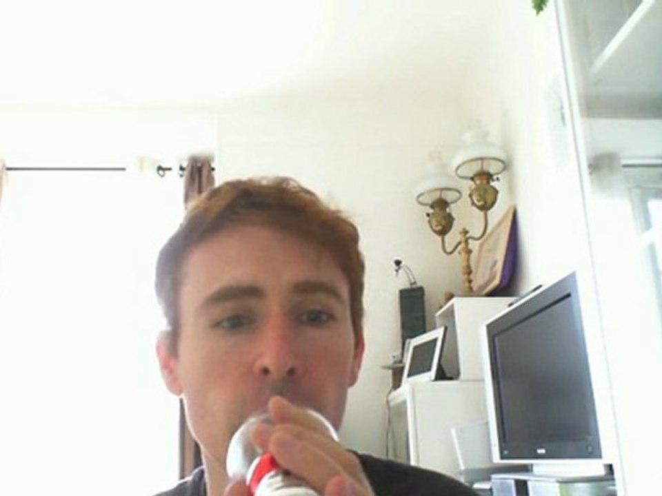 Wiwi égratigne "wild child" d'Enya