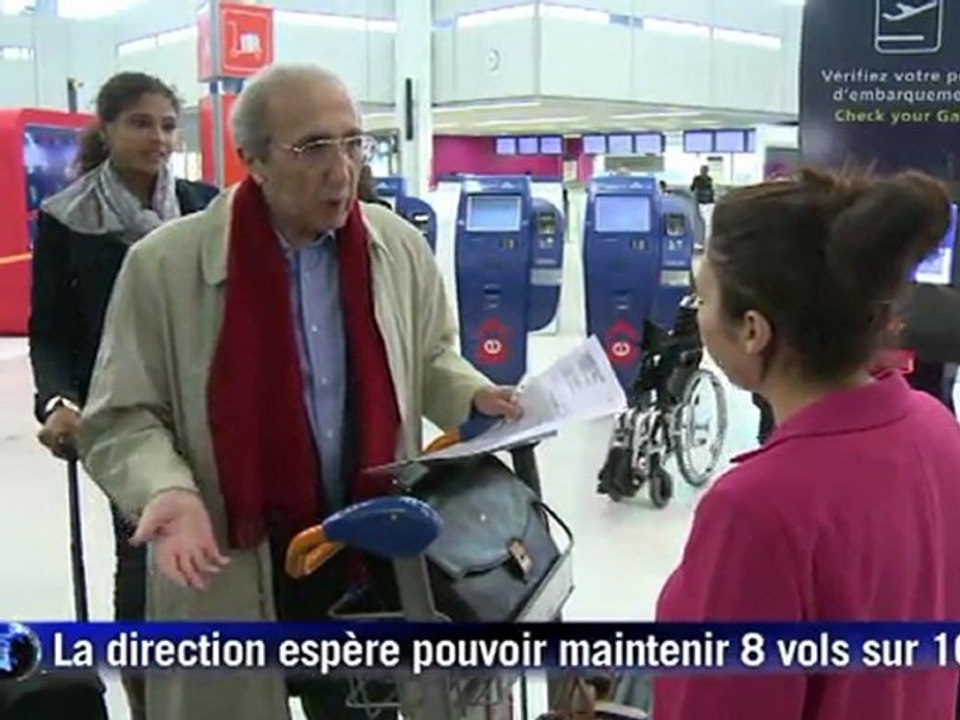 Air France: à Orly, les passagers entre colère...