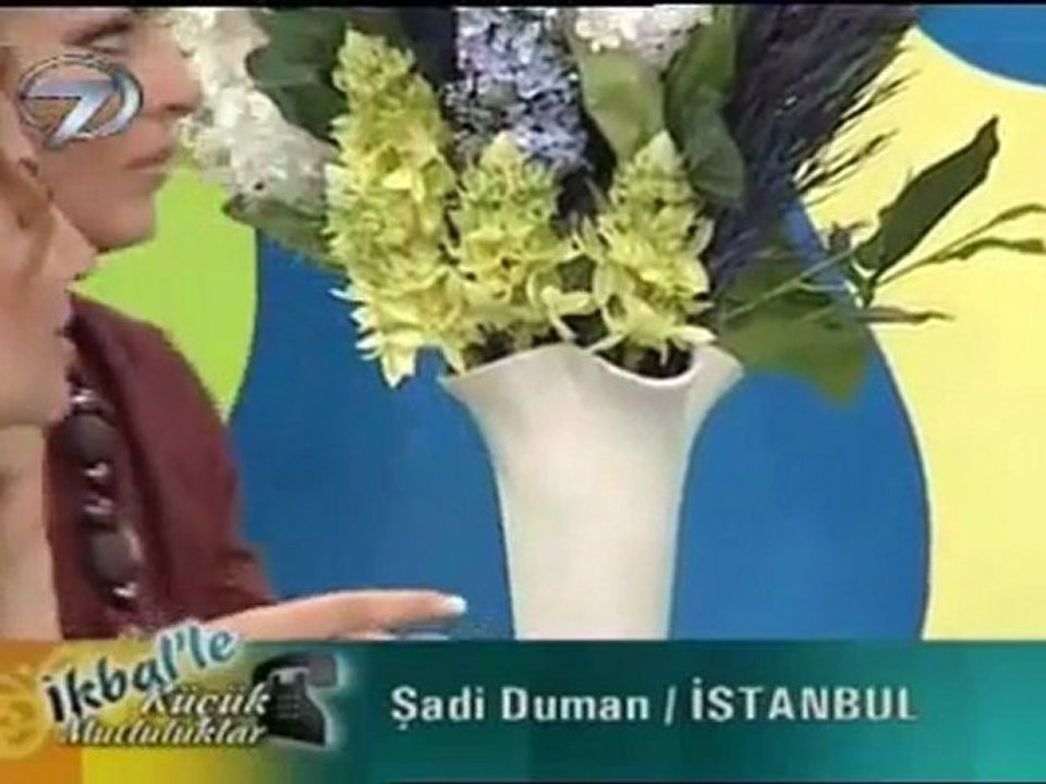 İkbal Gülpınar muhteşem şiir dinlemeye deger