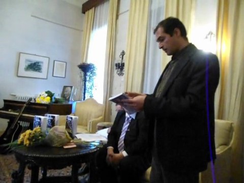 Cum sa scriu un eseu...Vasile Anton, prezinta Liviu Apetroaie