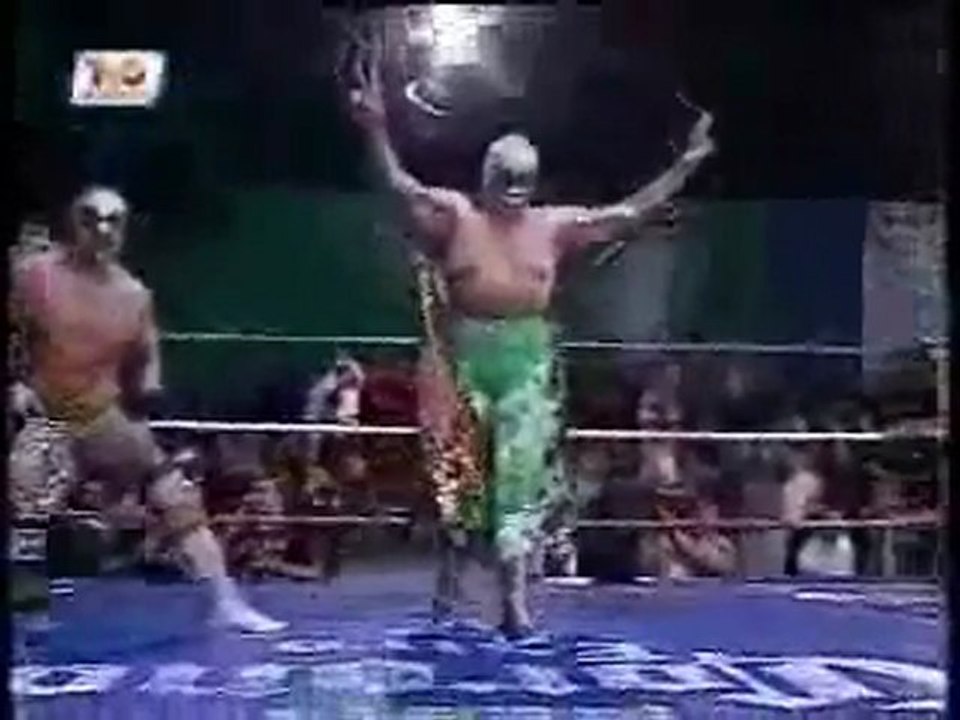 Mil Mascaras & Dr Wagner Jr vs Dos Caras & Canek. pt1