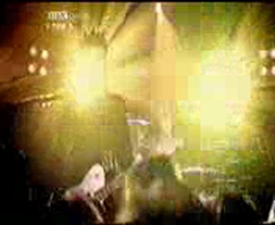 muse - can't take my eyes off you (live bbc)