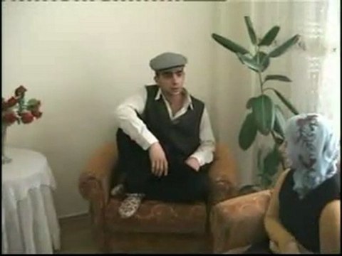 YEMEKTE MEVLÜT GAKGO GİLDEYİK MGE (Parça 4)