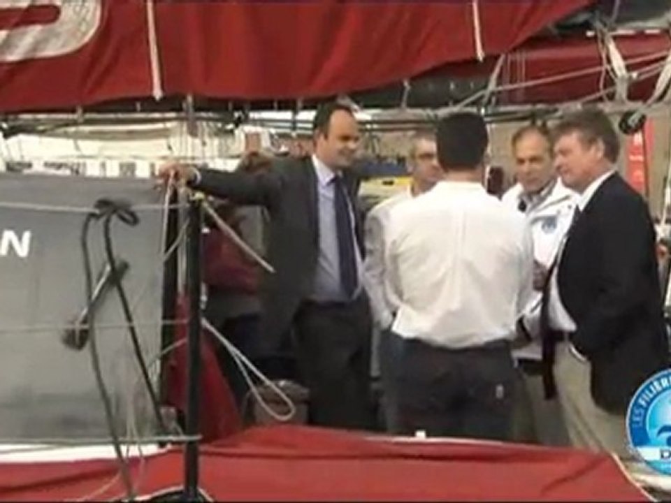 David Douillet en visite sur le 60 pieds DCNS 1000 avec Marc Thiercelin et Luc Alphand