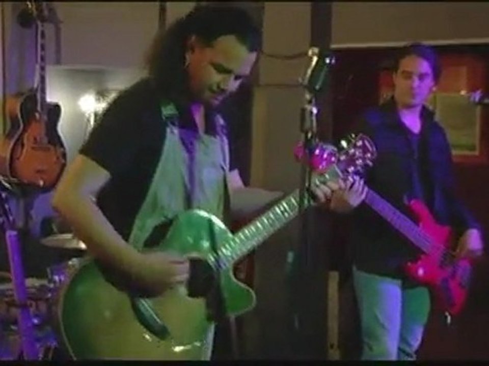 Troisième extrait du concert de KICK