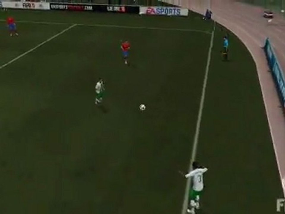 Espagne - Portugal : Reprise de volée de Ronaldo