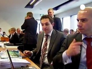 Qantas: un tribunal ordonne la reprise des vols et...