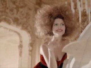 Penti / 2011 (Bergüzar Korel)