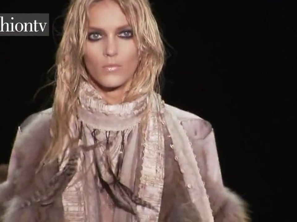 Roberto Cavalli: Designer at Work - Fall 2011 | FTV