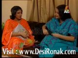 Gila kis say karain - 31 oct  2011-p2