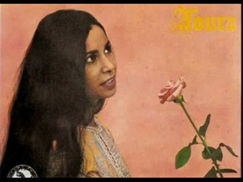 Noura; tamurt n Leqbayel εzizen ( Chère Kabylie...)