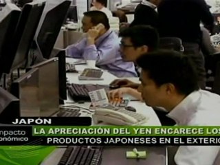 Gobierno japonés interviene para debilitar su moneda