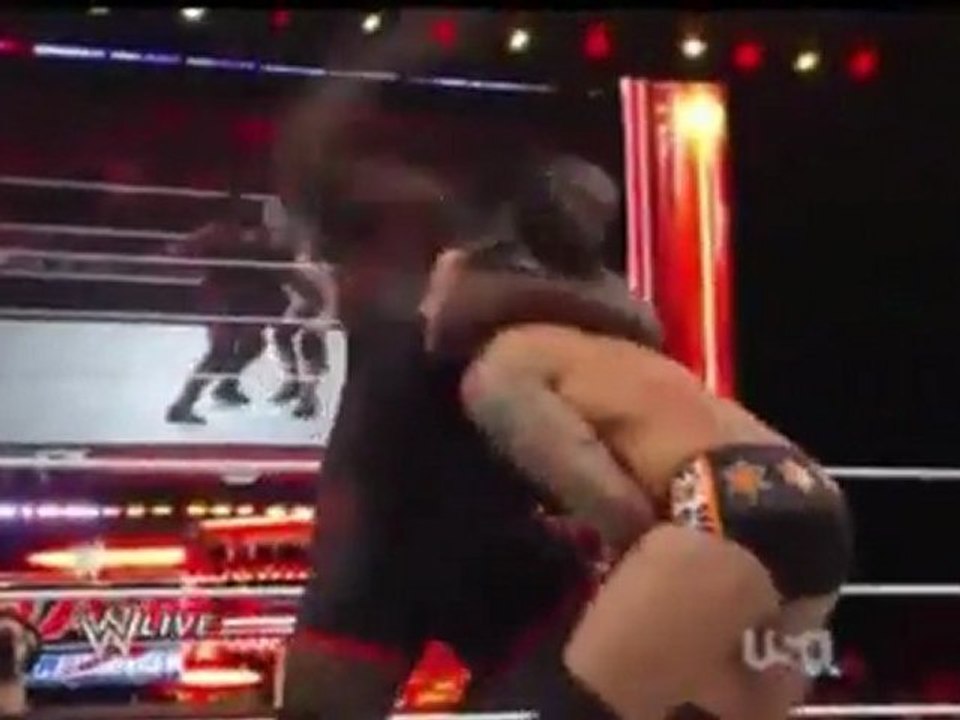 WWE Raw 10/31/11 October 31 2011 high Quality Part 2/13